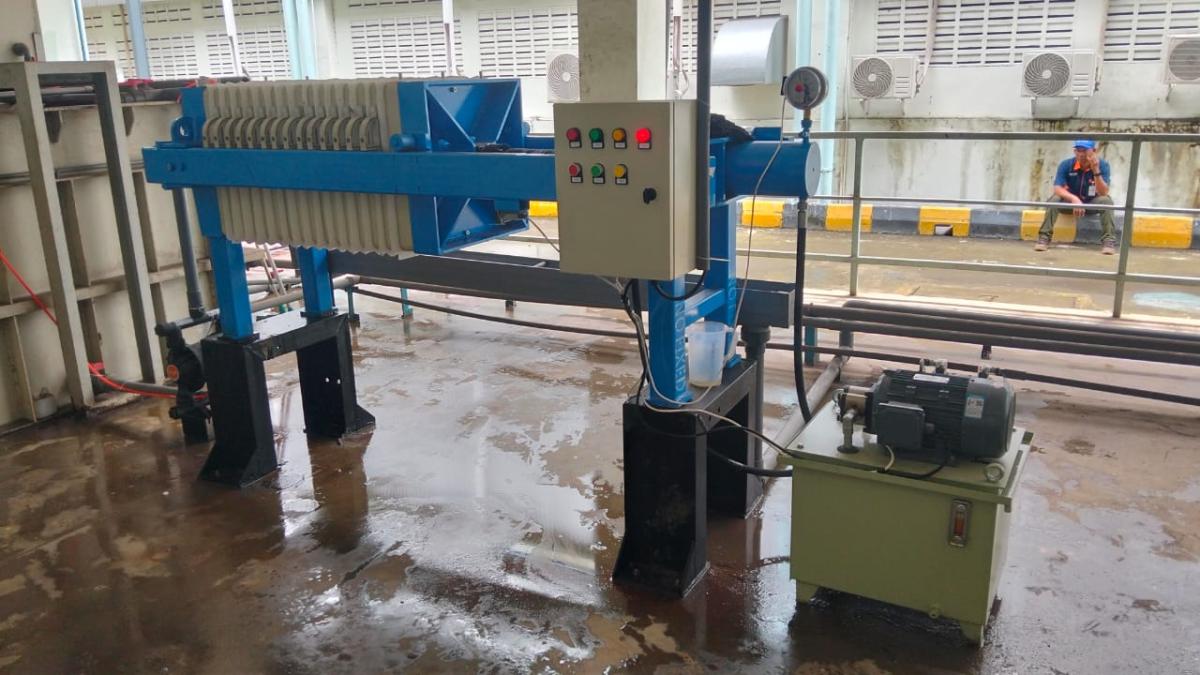 Mesin filter press untuk pabrik semen dari Hydrovia memproses dewatering lumpur limbah industri