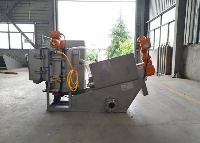Distributor Resmi Mesin Dewatering Screw Press Industri Multi-Plate Ring Hydrovia PT Yuan Adam Energi